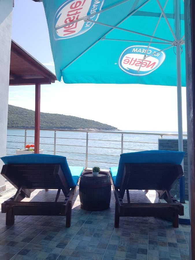 Summer Holiday House Mm Улцинь Екстер'єр фото