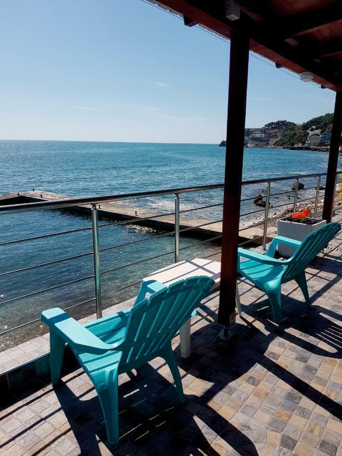 Summer Holiday House Mm Улцинь Екстер'єр фото
